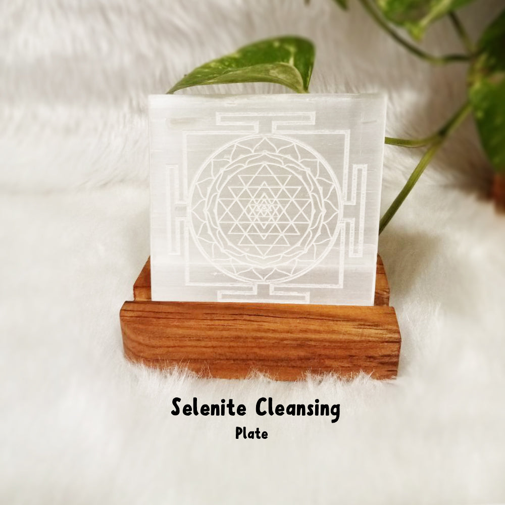 Natural Selenite crystal cleansing plate for charging and clearing gemstones – handmade, GII-certified, Cold Lava Studio